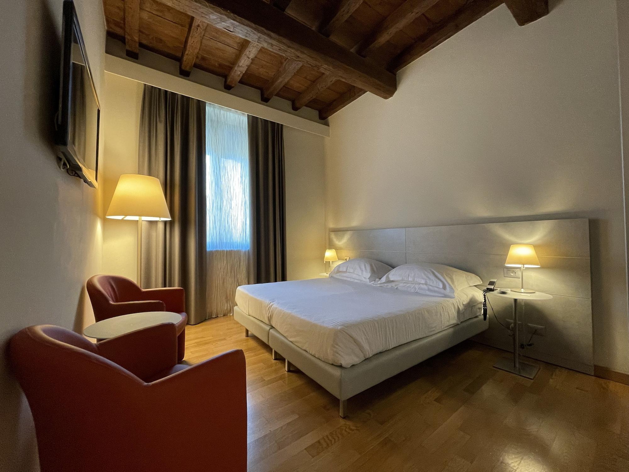 Hotel Annunziata Φεράρα Εξωτερικό φωτογραφία