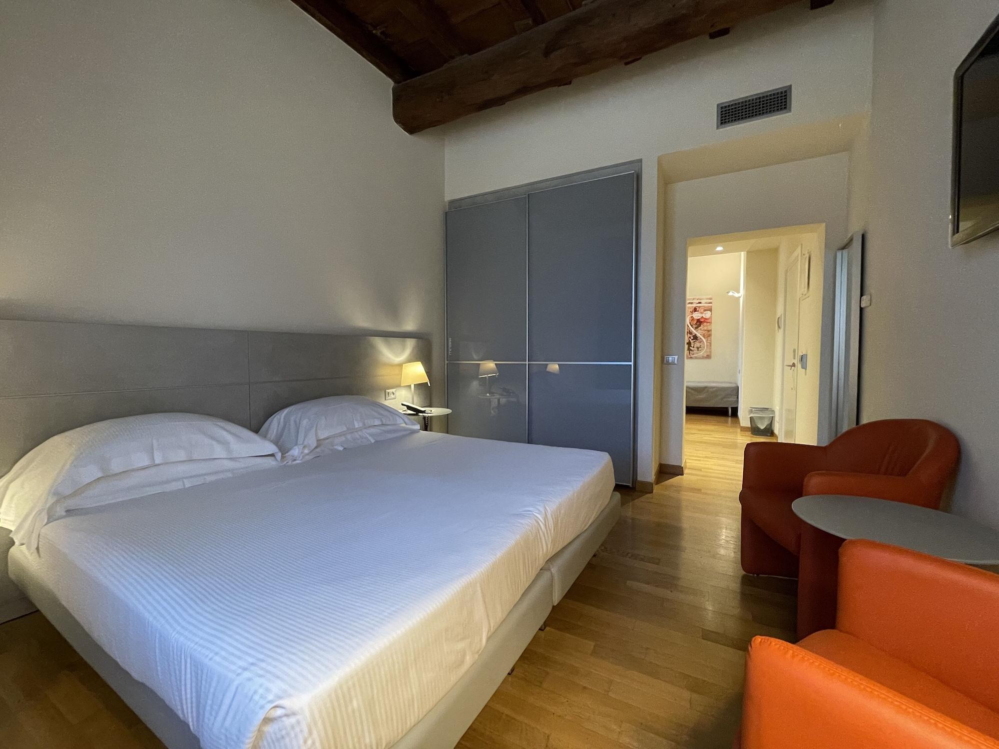 Hotel Annunziata Φεράρα Εξωτερικό φωτογραφία