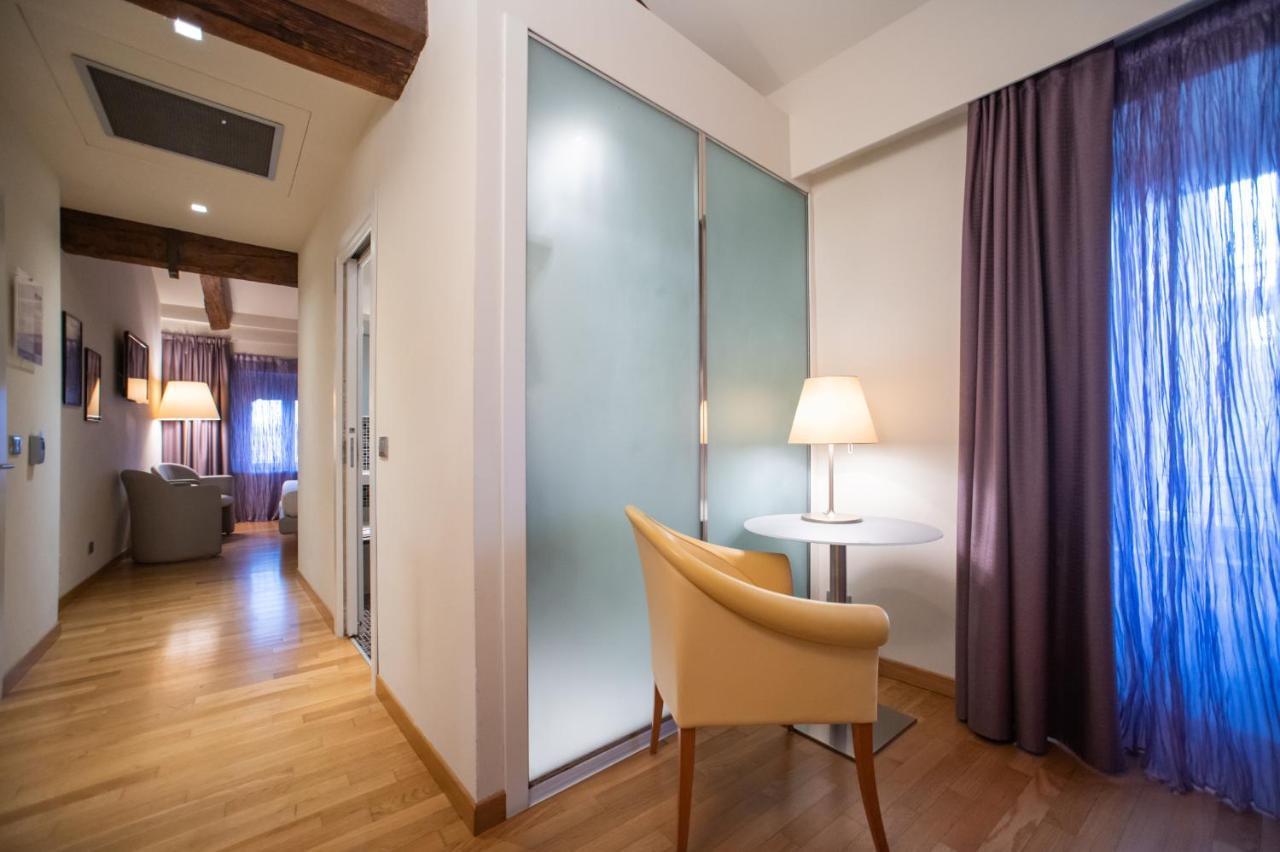 Hotel Annunziata Φεράρα Εξωτερικό φωτογραφία