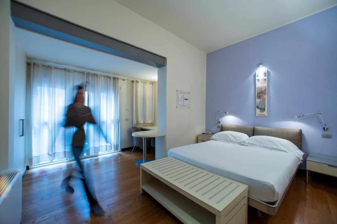 Hotel Annunziata Φεράρα Εξωτερικό φωτογραφία