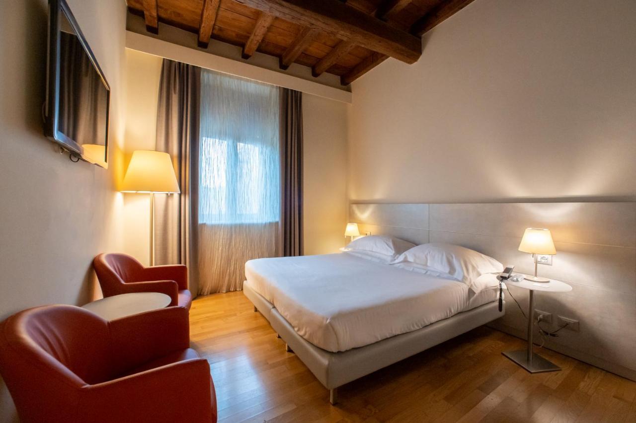 Hotel Annunziata Φεράρα Εξωτερικό φωτογραφία