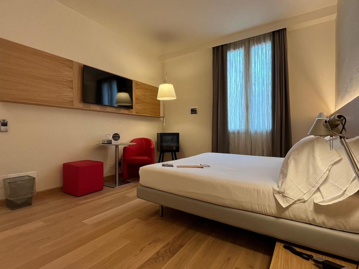 Hotel Annunziata Φεράρα Εξωτερικό φωτογραφία