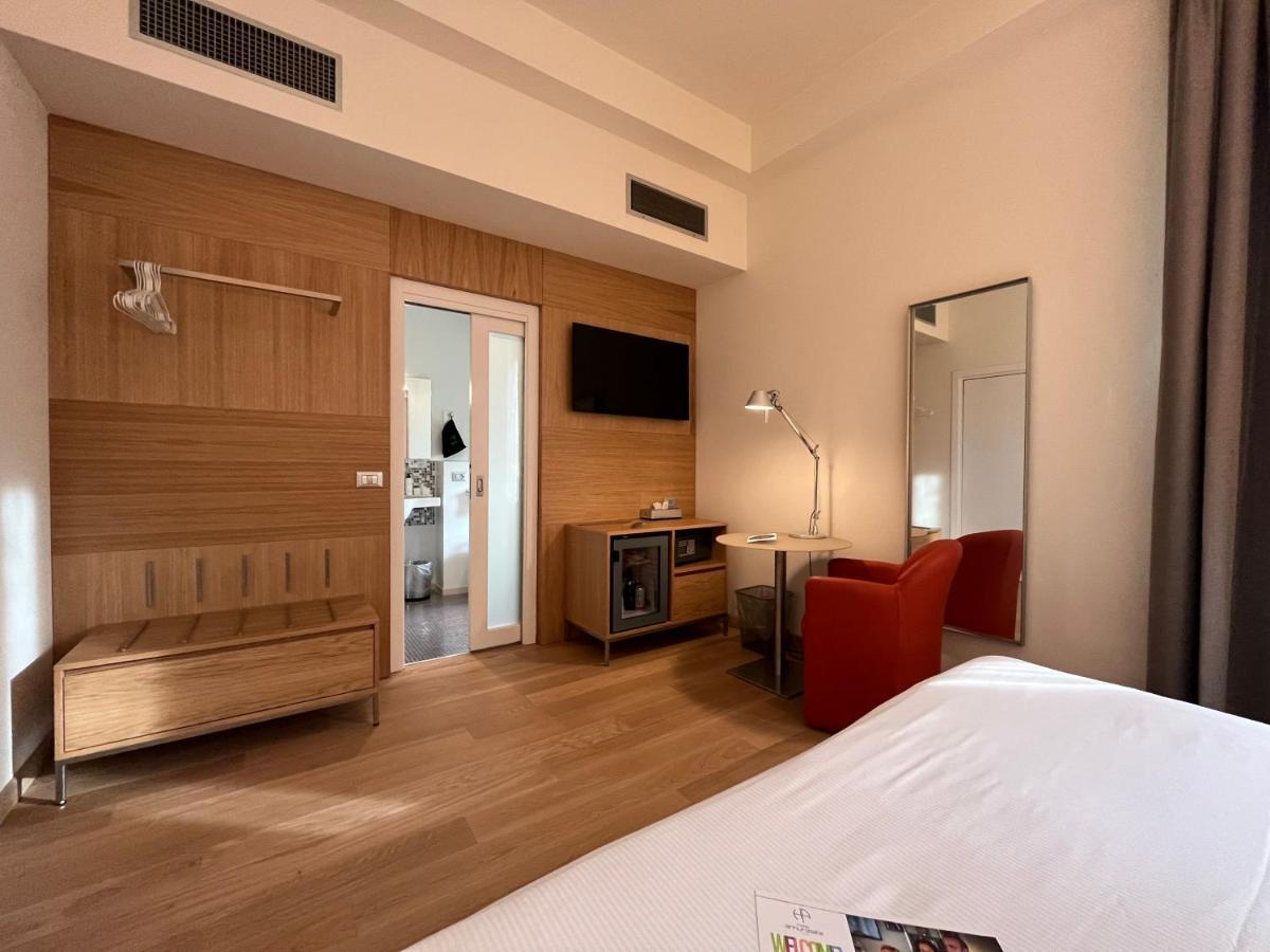 Hotel Annunziata Φεράρα Εξωτερικό φωτογραφία