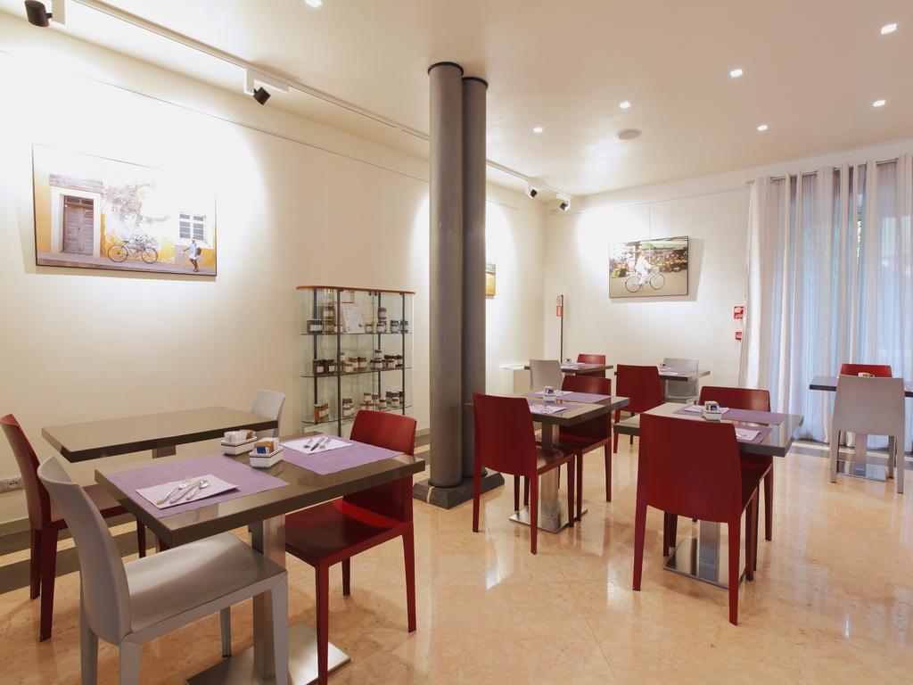 Hotel Annunziata Φεράρα Εξωτερικό φωτογραφία