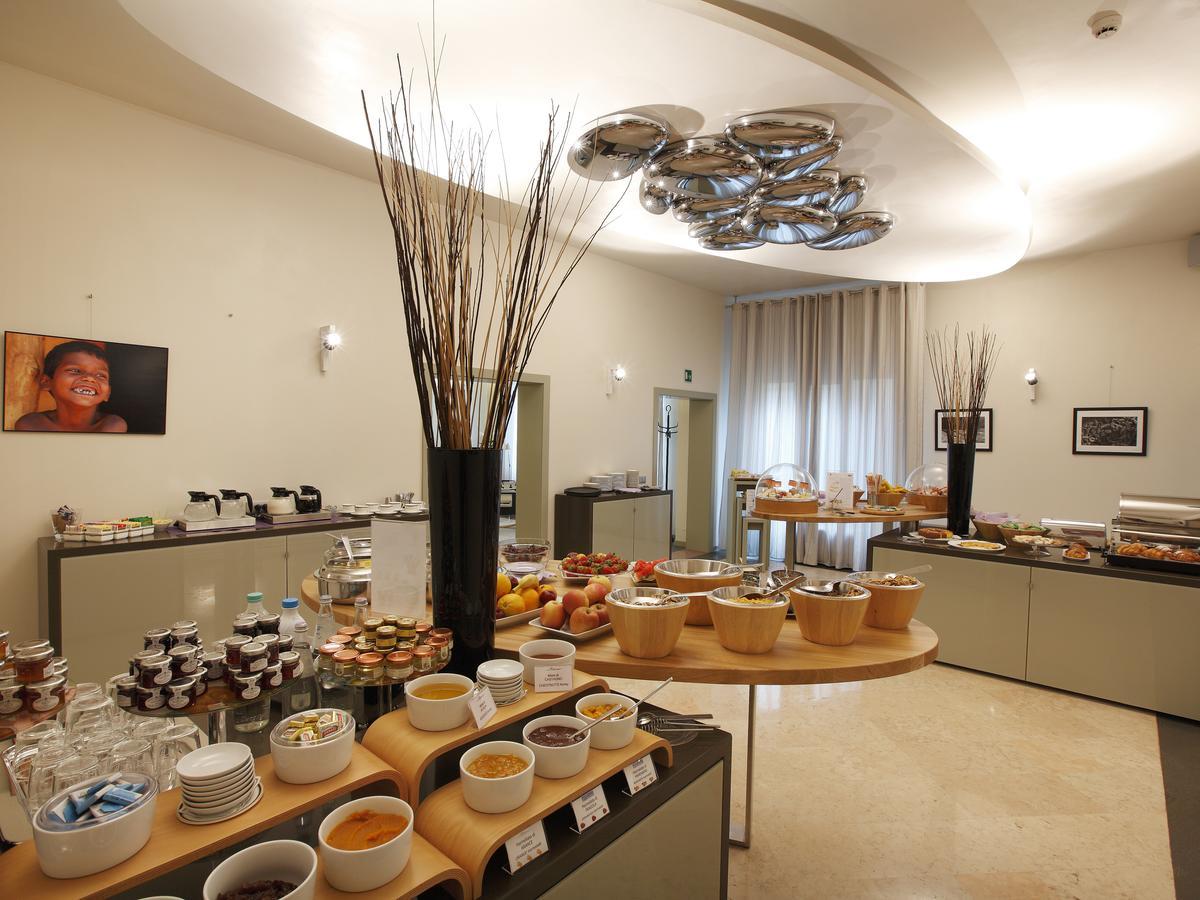 Hotel Annunziata Φεράρα Εξωτερικό φωτογραφία